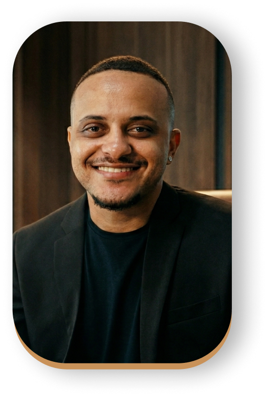 Wendel Alexander, designer gráfico e profissional de marketing